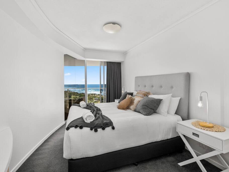Sensational Ocean View 2 Bedroom Apartment Maroochydore Luaran gambar