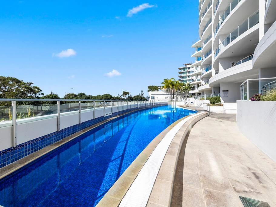 Sensational Ocean View 2 Bedroom Apartment Maroochydore Luaran gambar
